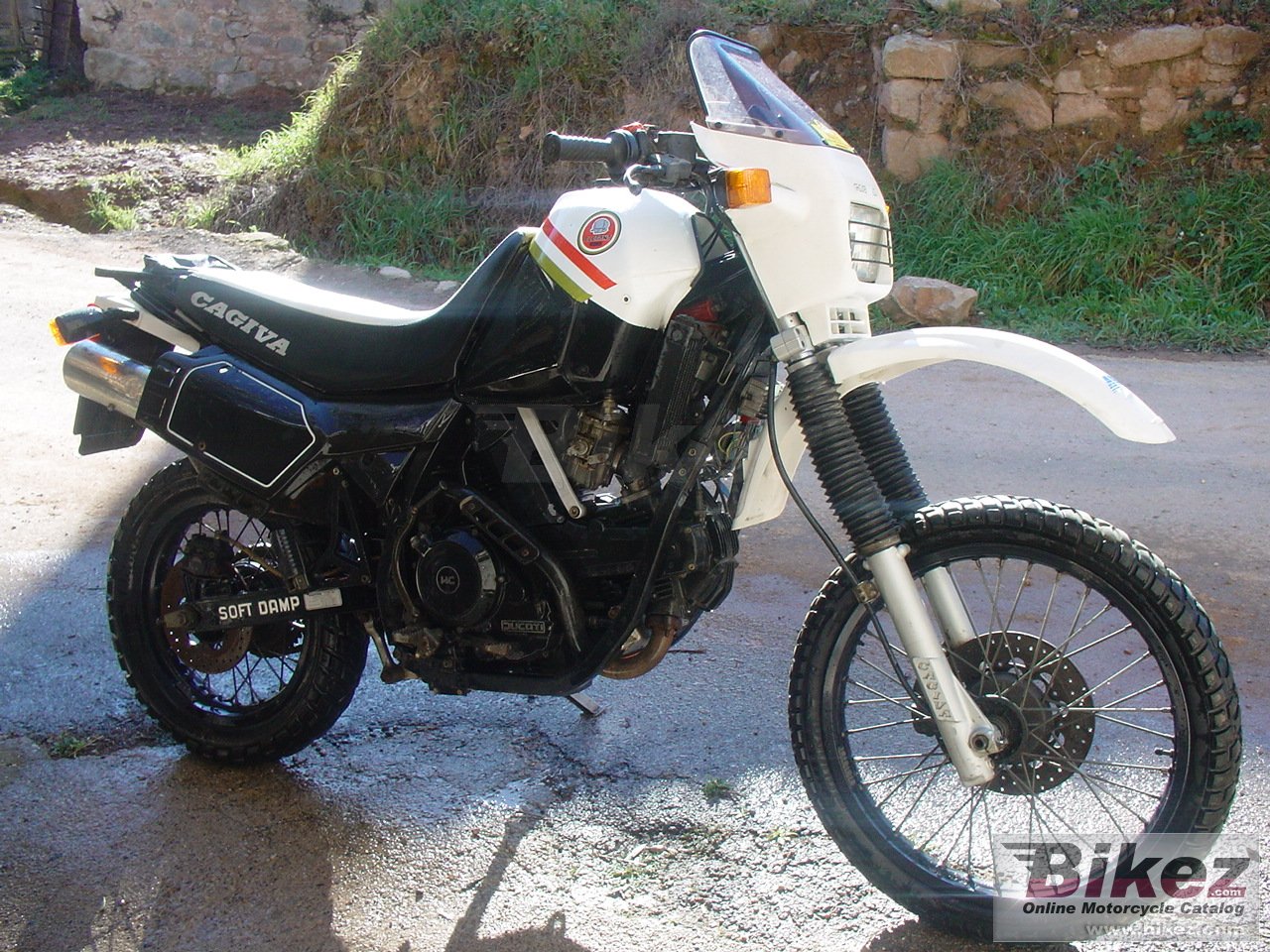 Big 650 650 elefant picture and wallpaper from Bikez.com